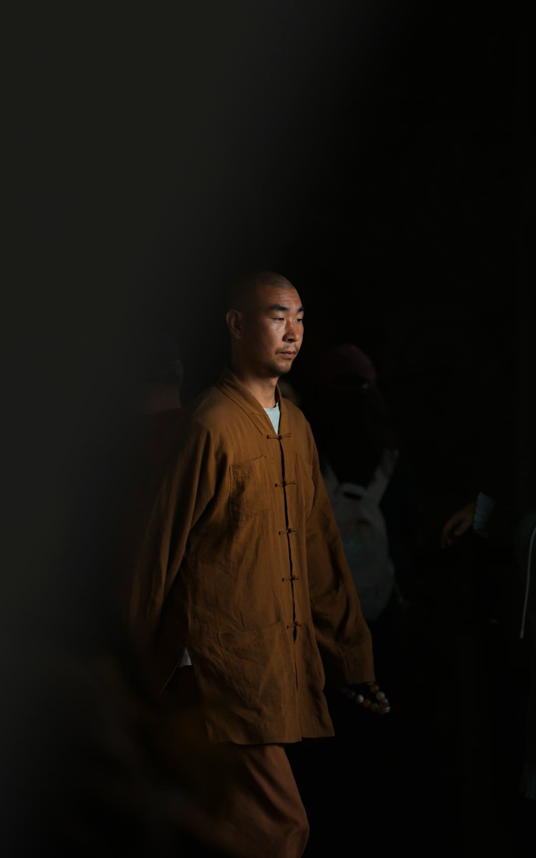 寒武纪进阶曲：国产AI芯片的突围之路